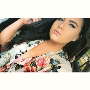 Meet your Posher, Brooke